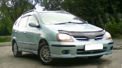 Nissan Tino 1999